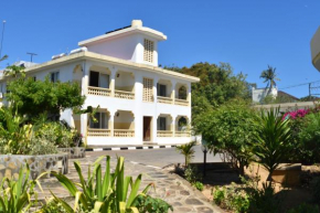 Turtle Bay Apartments
